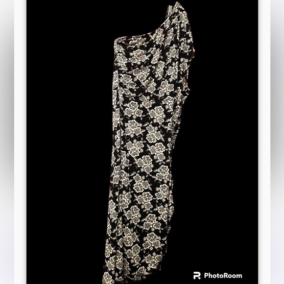 Lane Bryant Floral One-Shoulder Ruched-Detail Bodycon Dress, NWT Size 18/20 - Picture 5 of 10